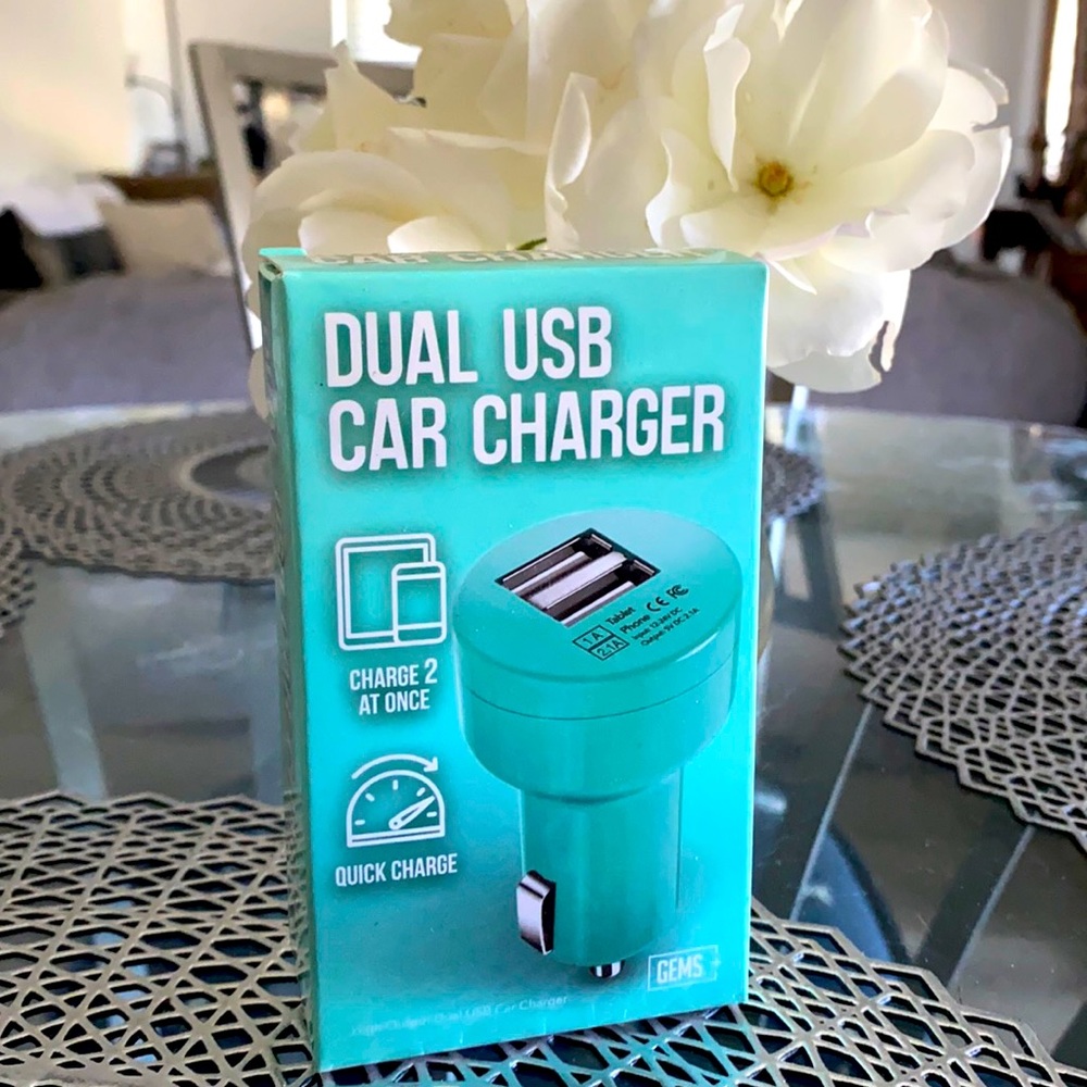 2/$15 ✨Dual USB Charger✨
